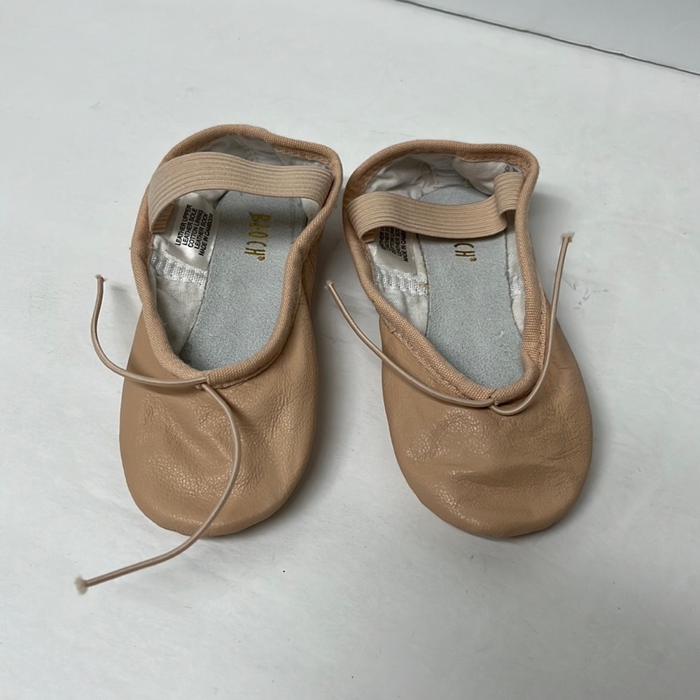 Bloch Dance Girl's Dansoft Full Sole Leather Toddler Ballet Slipper/Shoe, Pink